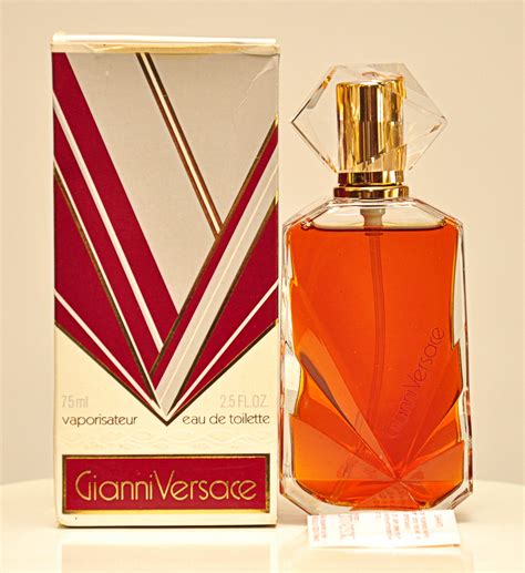 versace perfume discontinued